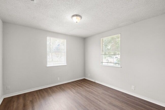 Photo - 2000 Bellview St