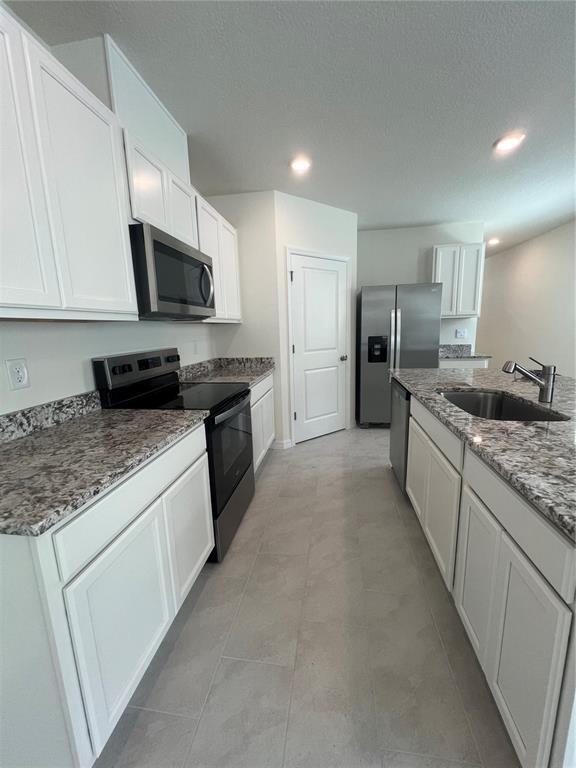 Photo - 190 Amberwood Way House