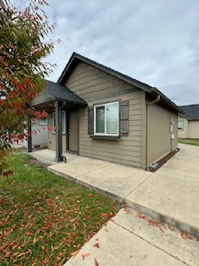 Beautiful 1 bedroom tiny home in Cottage G... House Rental in Cottage