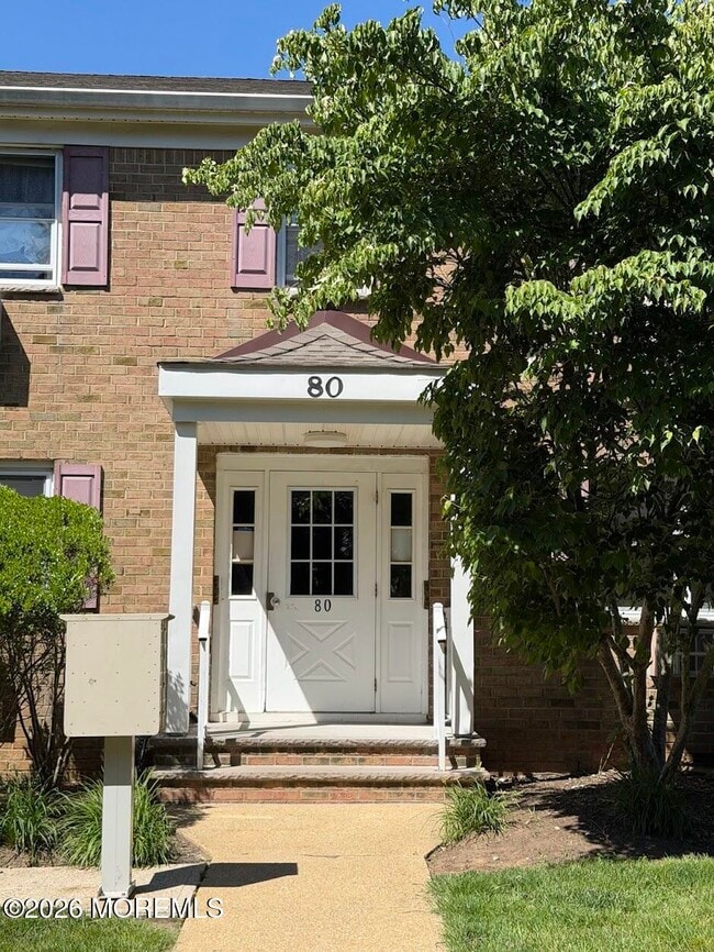 80 Manchester Ct Unit E