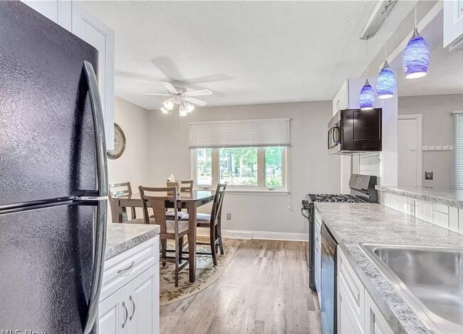 4885 Lear Nagle Rd