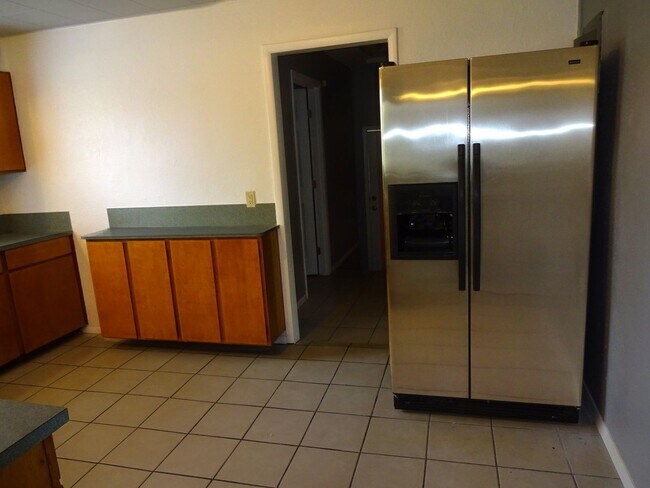 Photo - Coming Soon - Cute & Convenient Springfield Home.
