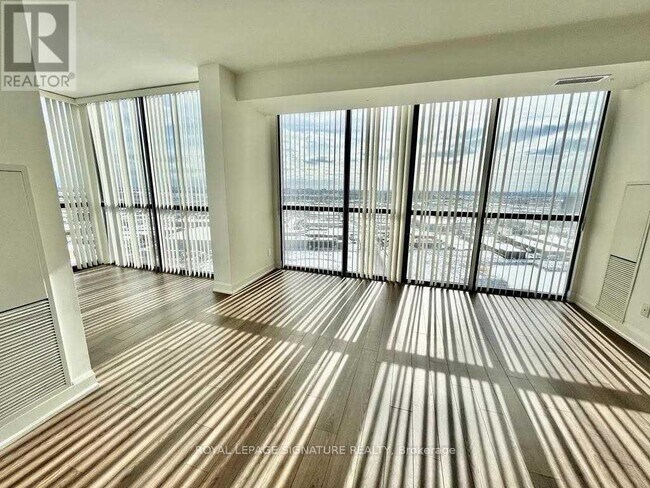 Photo - 2910 Hwy 7 Unité 1703