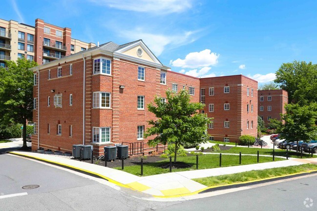 Woodbury Park at Courthouse Apartamentos Para alquiler en