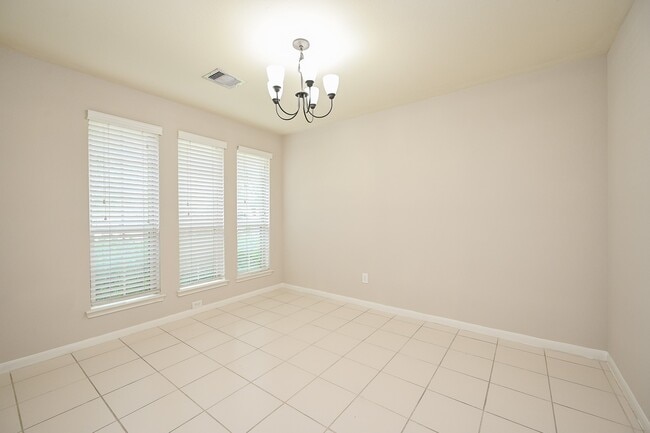 Photo - 18707 Majestic Vista Ln