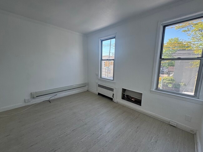 Photo - 1848 126th St Unit Second floor
