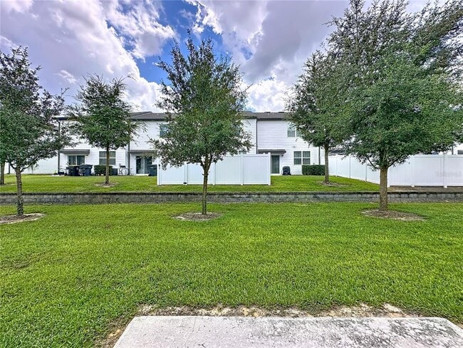 Photo - 927 Reserve Pl