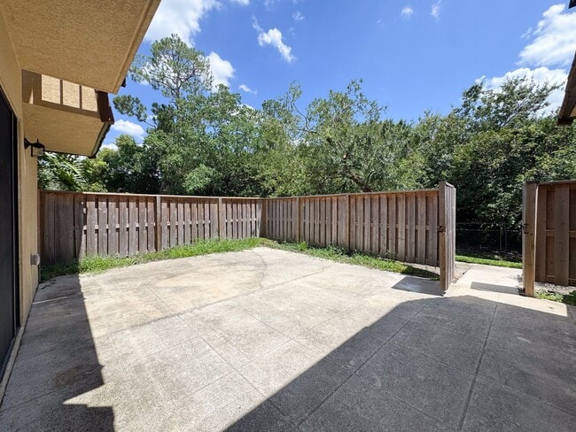 Photo - Newly Remodeled 2 bedroom 2.5 bath near Millenia Mall