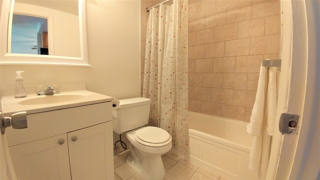 Photo - Kensington Court