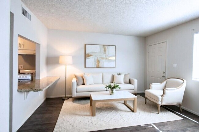 Photo - 9230 N 6th St Unidad 9