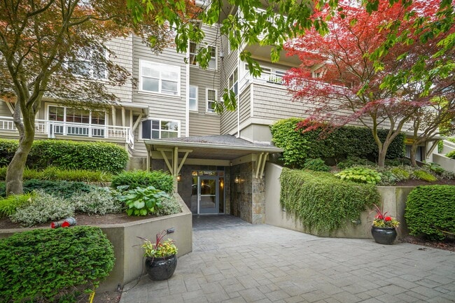 Photo - 1415 6th Ave N Condo Unit 403