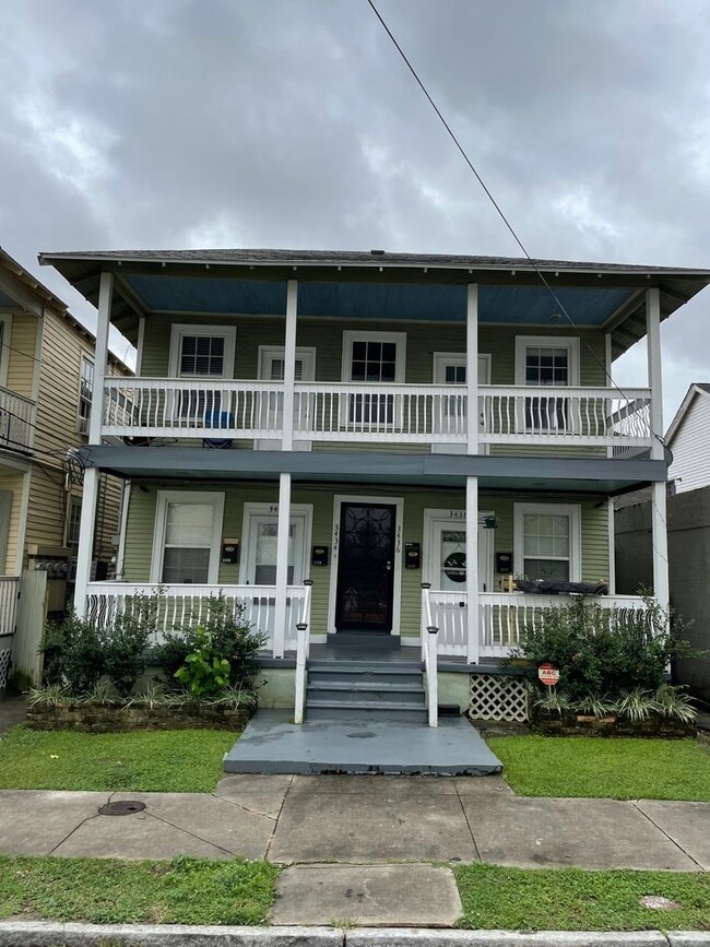 Building Photo - 2BD/1BA in Central City with shared backyard Unit 3436 Danneel Street
