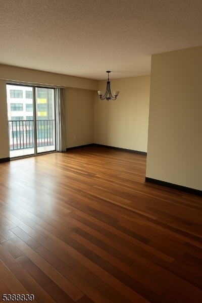Building Photo - 10 N Wood Ave Unit 307