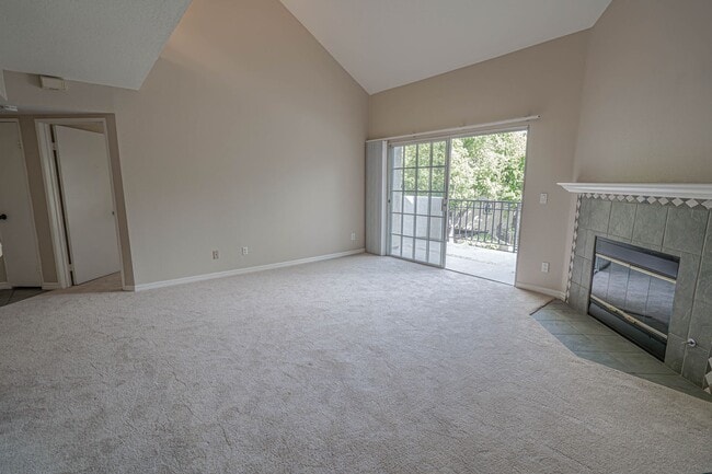 Photo - COMING SOON! 2 Bedroom Condo in Valencia!