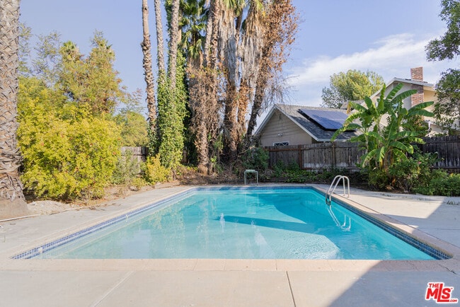 Photo - 5604 Valley Circle Blvd