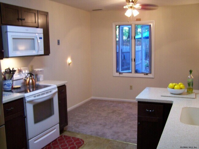 Photo - 66 Tallow Wood Dr