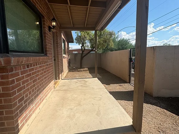 Photo - 118 N Campbell Ave