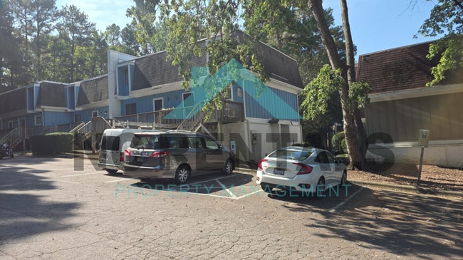 Building Photo - 7000 Longstreet Dr Unit C