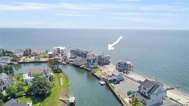 2155 Fairfield Beach Rd