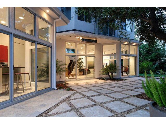 Building Photo - 171 Cowper St