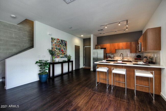 Photo - 4700 N 40th St