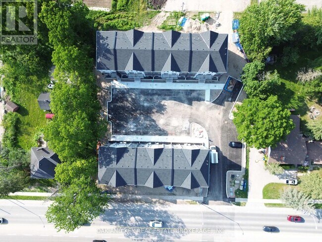 Photo - 1208 Fanshawe Park Rd E