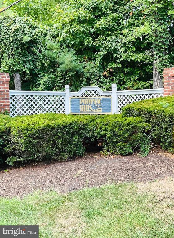 404 Potomac Hills Dr