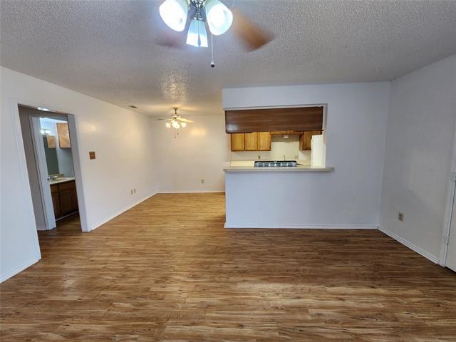 Photo - 1061 Irene St