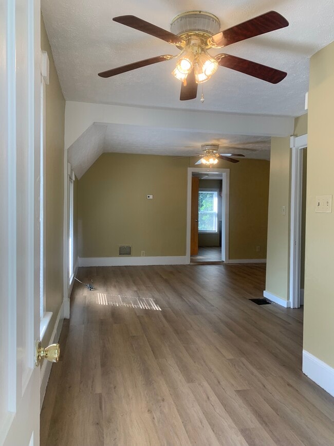 Photo - 113 E Sands St Unit 2