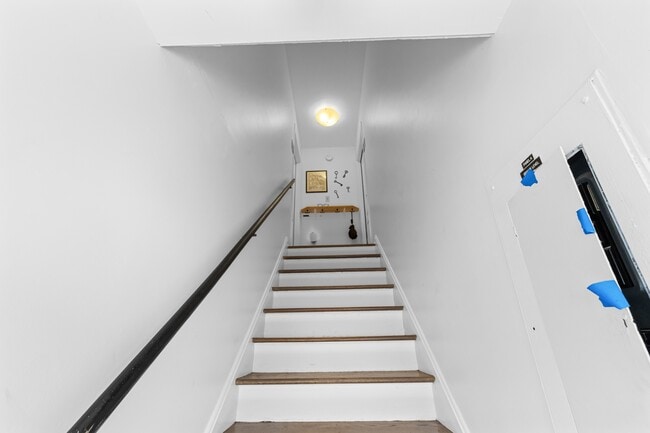 Photo - 705 W North St