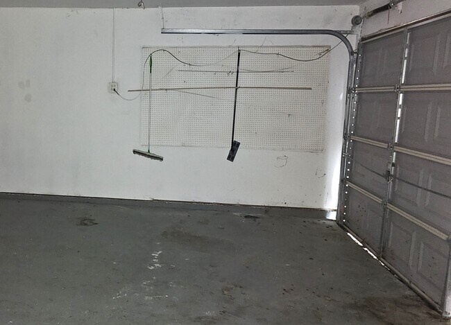 Photo - 3303 Roaming Woods Ln