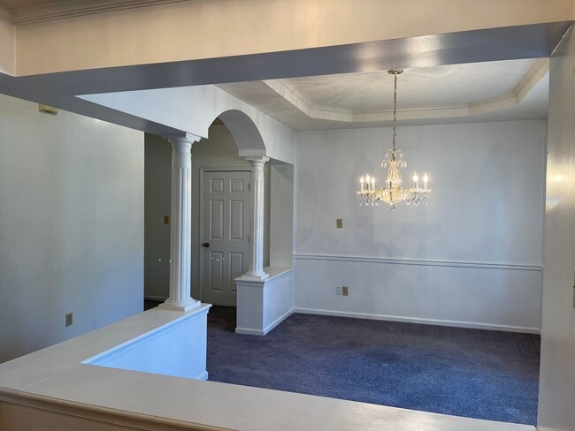 Photo - Beautiful 4-Bedroom Ranch in Courthouse Es...