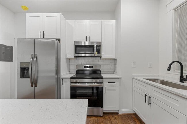 Photo - 360 Ponce De Leon Ave NE Unit 2