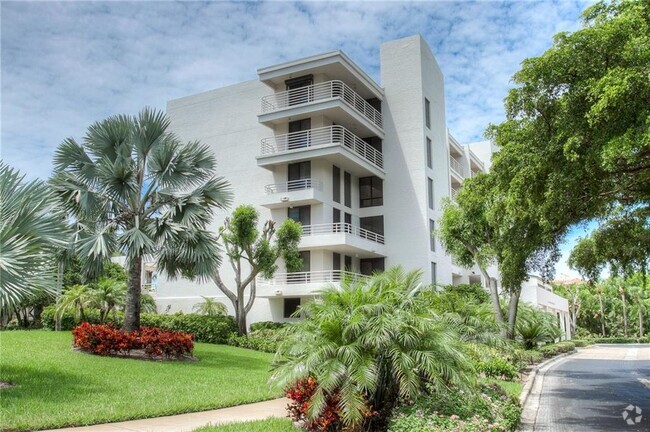 Building Photo - 2109 Gulf of Mexico Dr Unit 1402 Rental