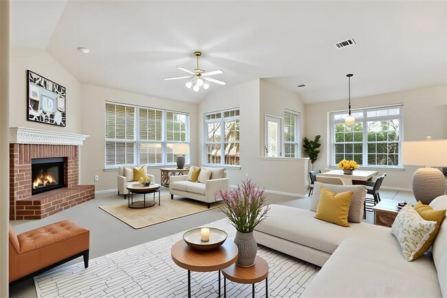 Photo - 207 Chesapeake Bay Ln S