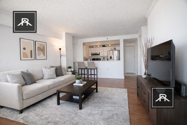 Photo - 15 N Beacon St Unidad 815