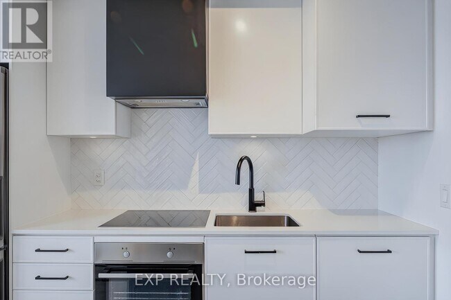 Photo - 899 Queen St E Unit 604