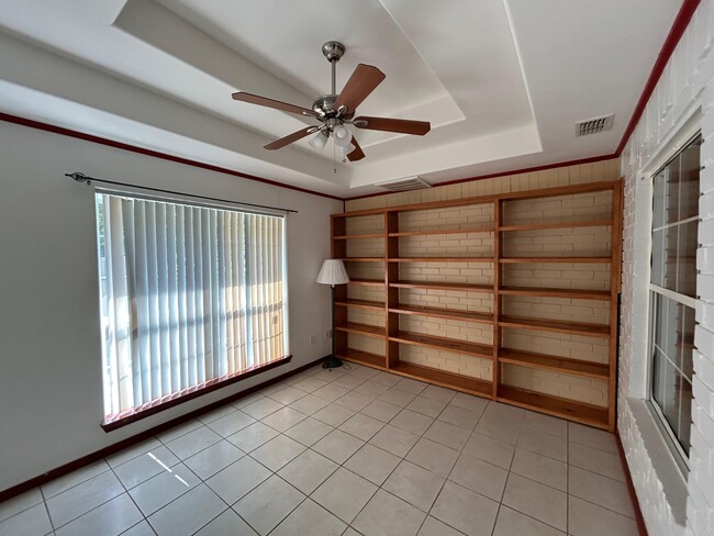 Photo - 1806 Post Oaks Rd