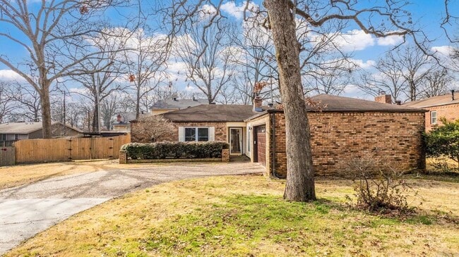 Photo - 1708 War Eagle Dr