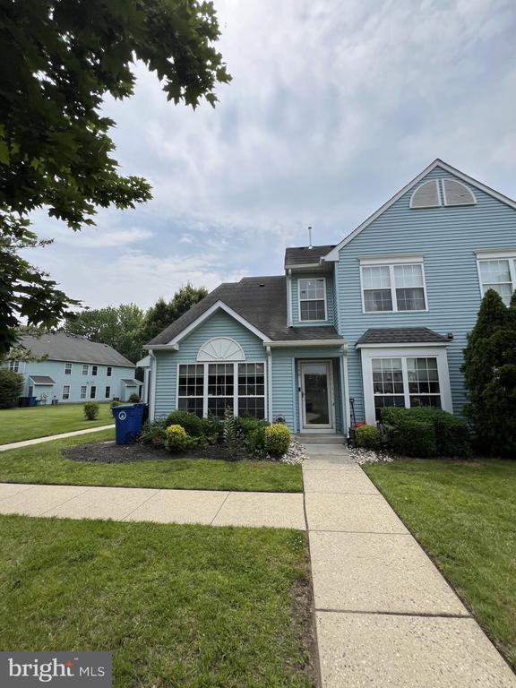 Photo - 79 Tarragon Ct Townhome