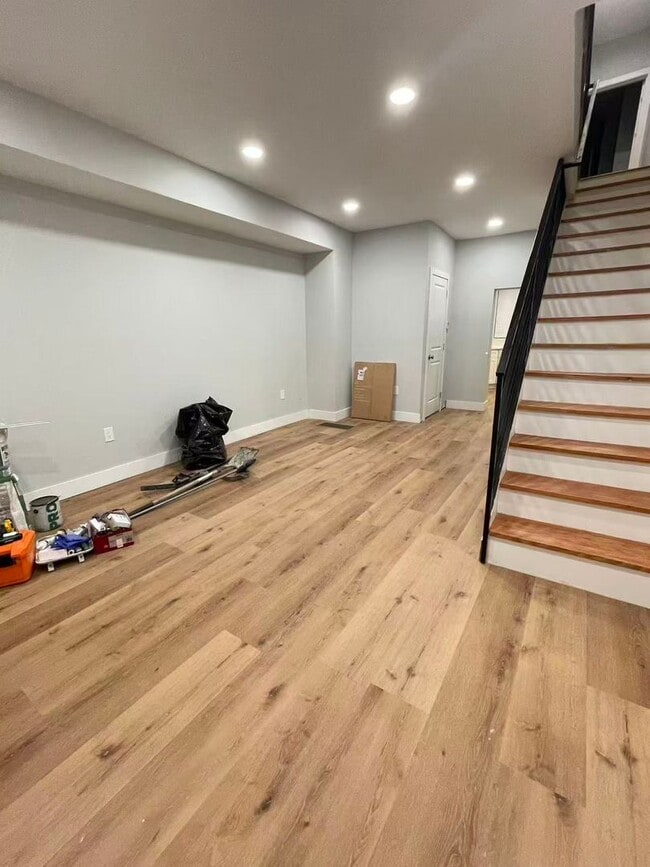 Photo - 3B1B house in Whitman area Available NOW