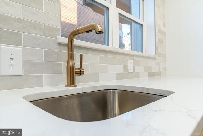 Photo - 2563 E Elkhart St