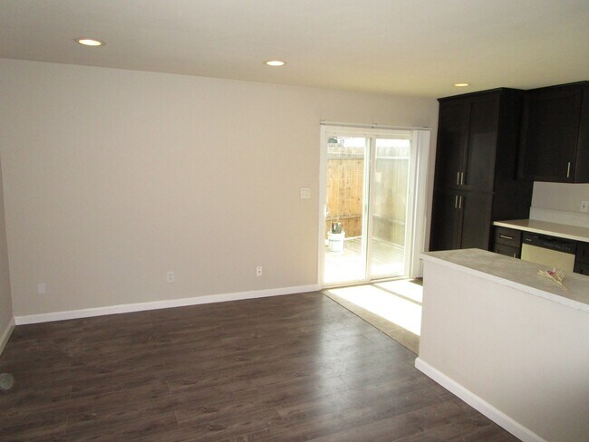 Photo - 612-618 S. 32nd St. Unidad 618