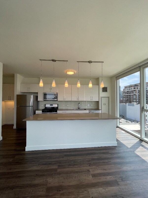 Photo - 905 N Orleans St