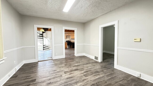 Photo - SPACIOUS...3 Bedroom 1 Bath