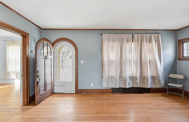 Photo - 4709 Shirley St