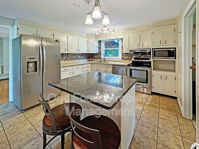 Photo - 1031 Ave D House