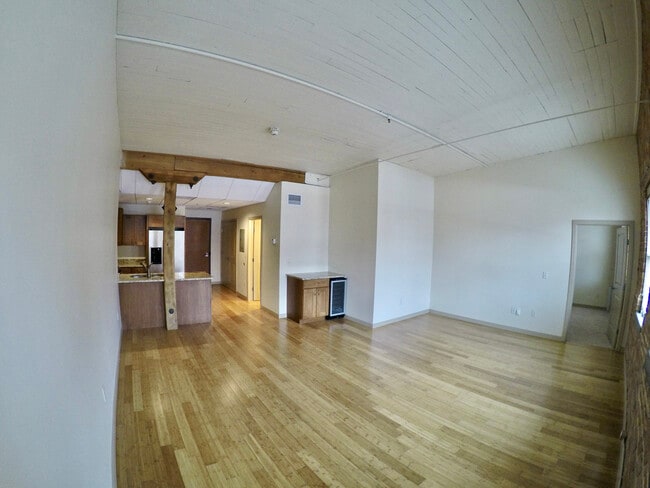 202 Walton