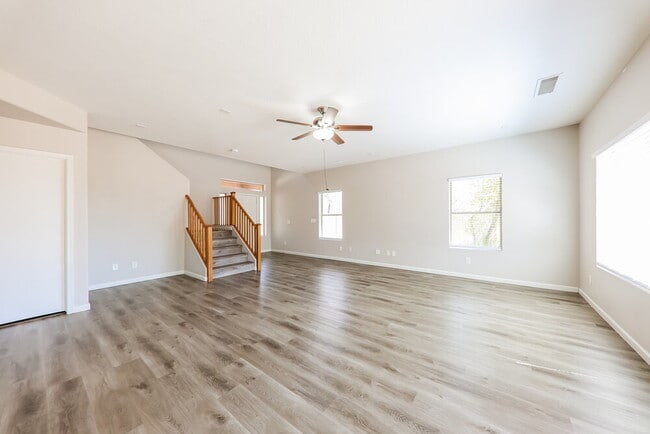 Photo - 16801 W Statler St