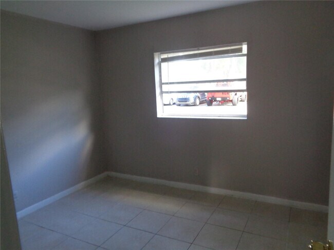 Photo - 101 NE 41st St Unit 10-A